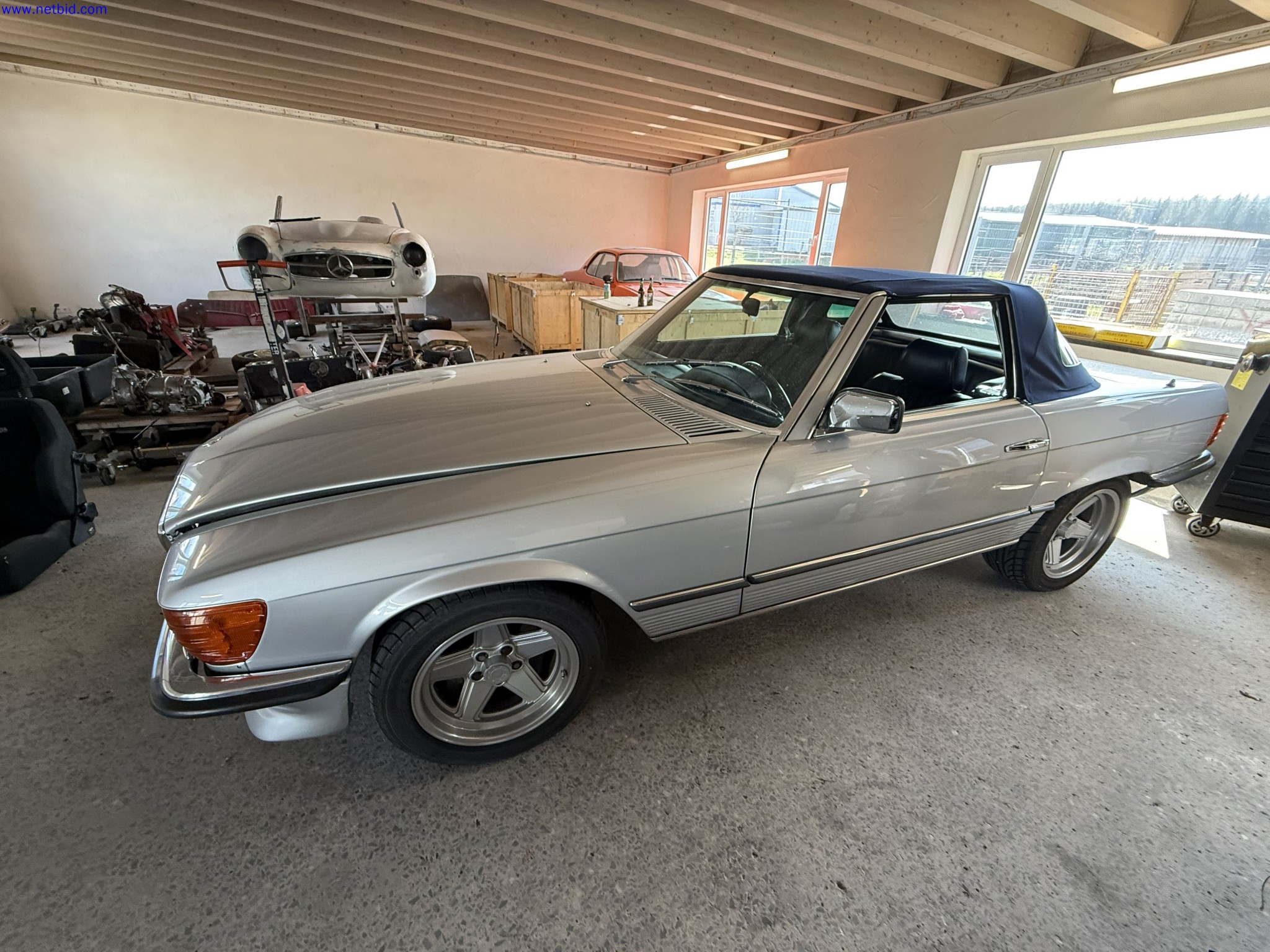 Oldtimer Mercedes-Benz 280SL (R107)